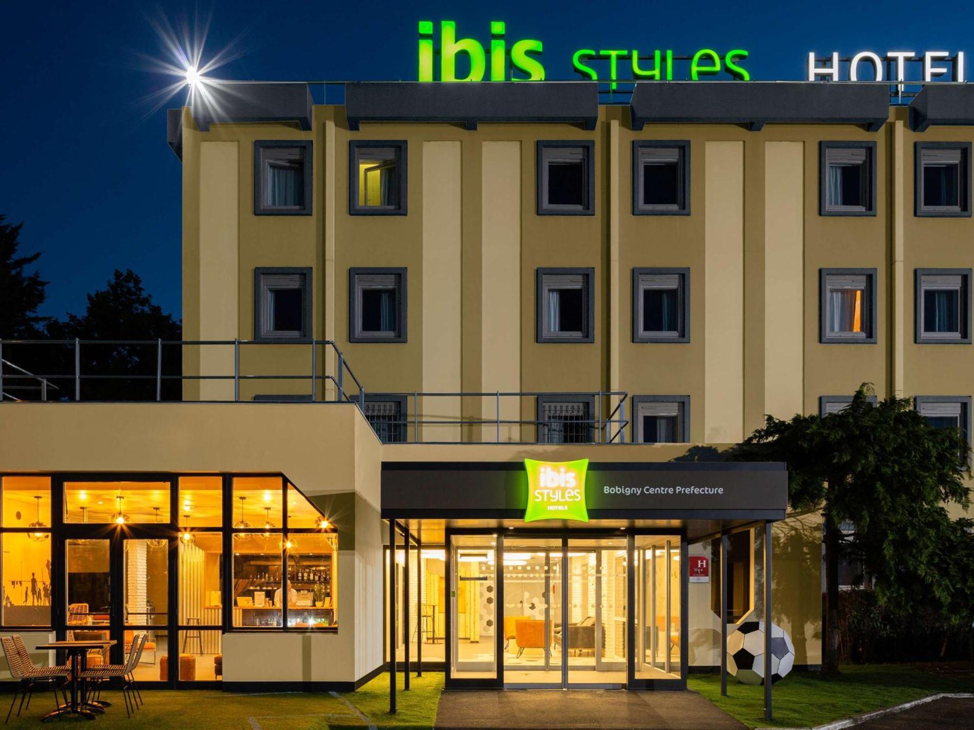 Готель Ibis Styles Bobigny Centre Prefecture Екстер'єр фото